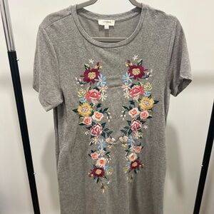 Umgee Floral Embroidered Short Sleeve T-Shirt Dress (with pockets) - Small